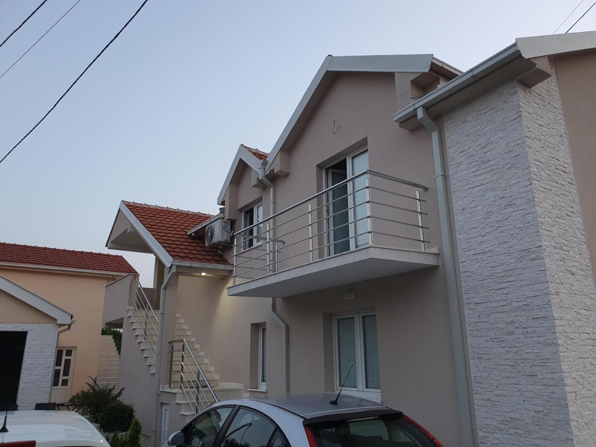 Apartman Tolosi Podgorica Exteriér fotografie